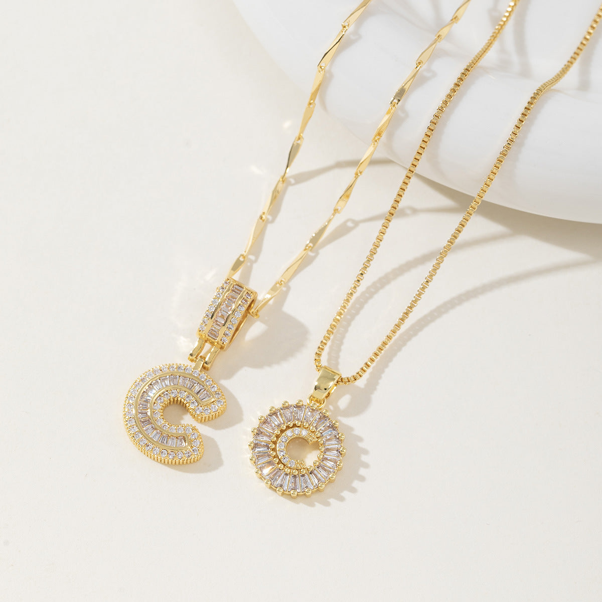 Collar de letras (Compre uno y llévese otro gratis)