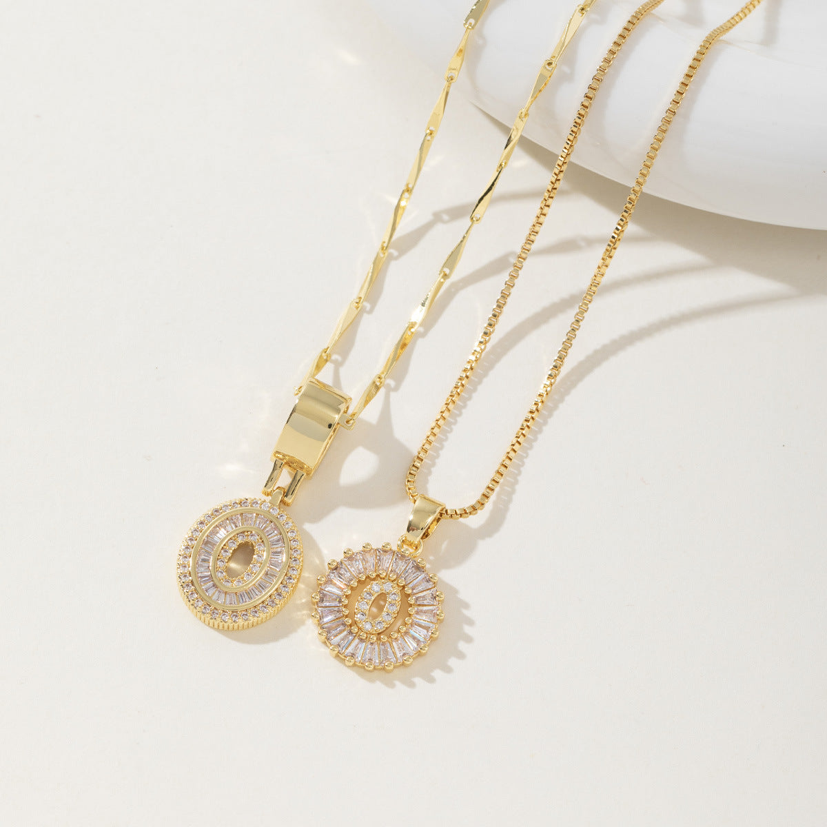 Collar de letras (Compre uno y llévese otro gratis)