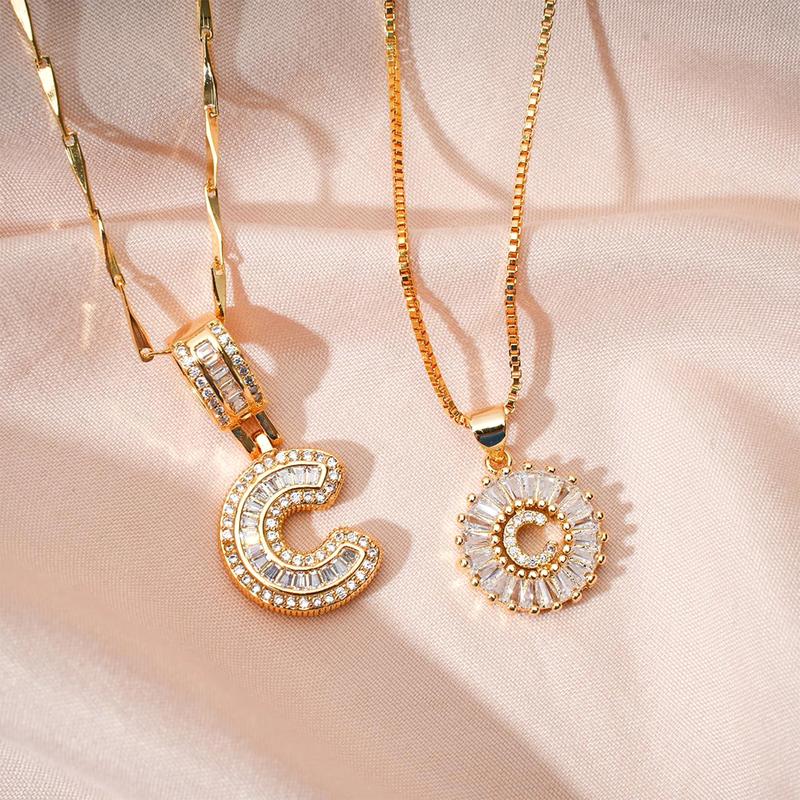Collar de letras (Compre uno y llévese otro gratis)