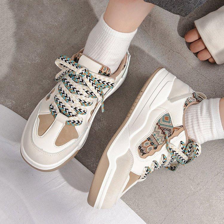 Zapatos casuales con bloques de color