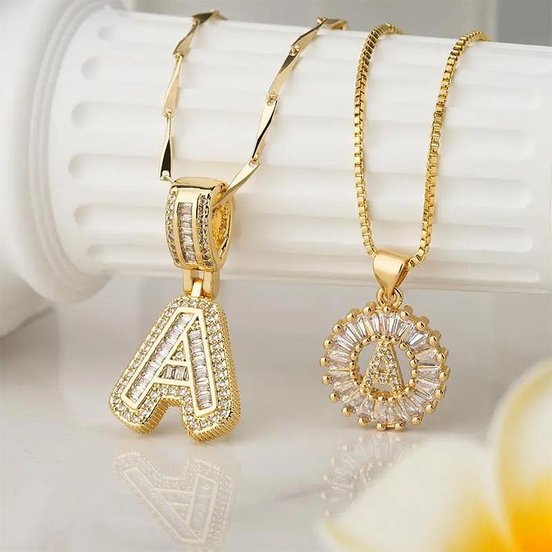 Collar de letras (Compre uno y llévese otro gratis)