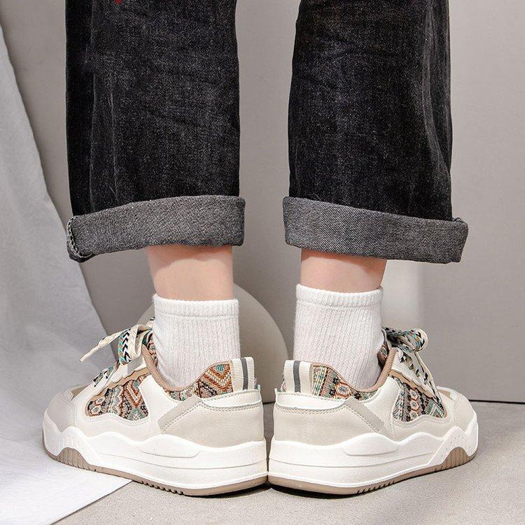 Zapatos casuales con bloques de color
