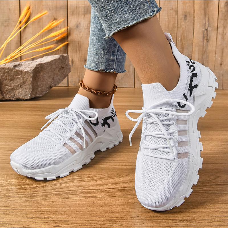 Zapatillas_blancas_de_plataforma_2