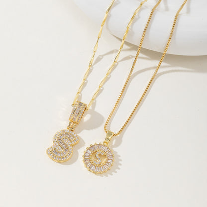 Collar de letras (Compre uno y llévese otro gratis)