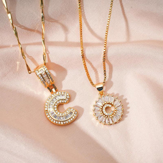 Collar de letras (Compre uno y llévese otro gratis)