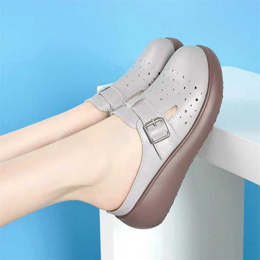 Zapatillas de cuero huecas de suela blanda