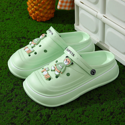 Un_par_de_Crocs_verdes_1
