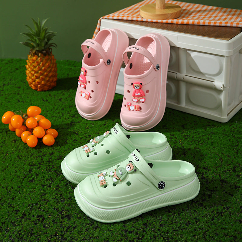 Un_par_de_Crocs_verdes_2