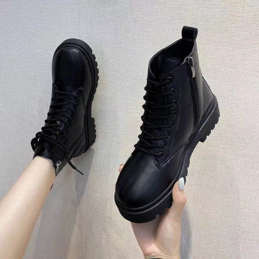 Un_par_de_botas_Martin_negras