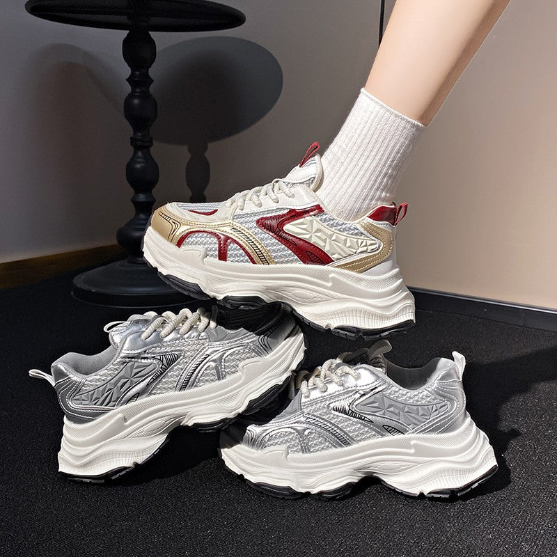 Un_par_de_zapatillas_rojas_6