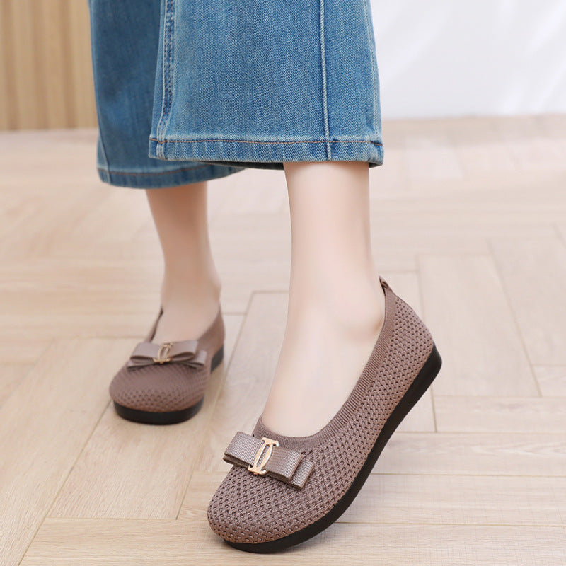 Un_par_de_zapatos_de_punto_marrones_2